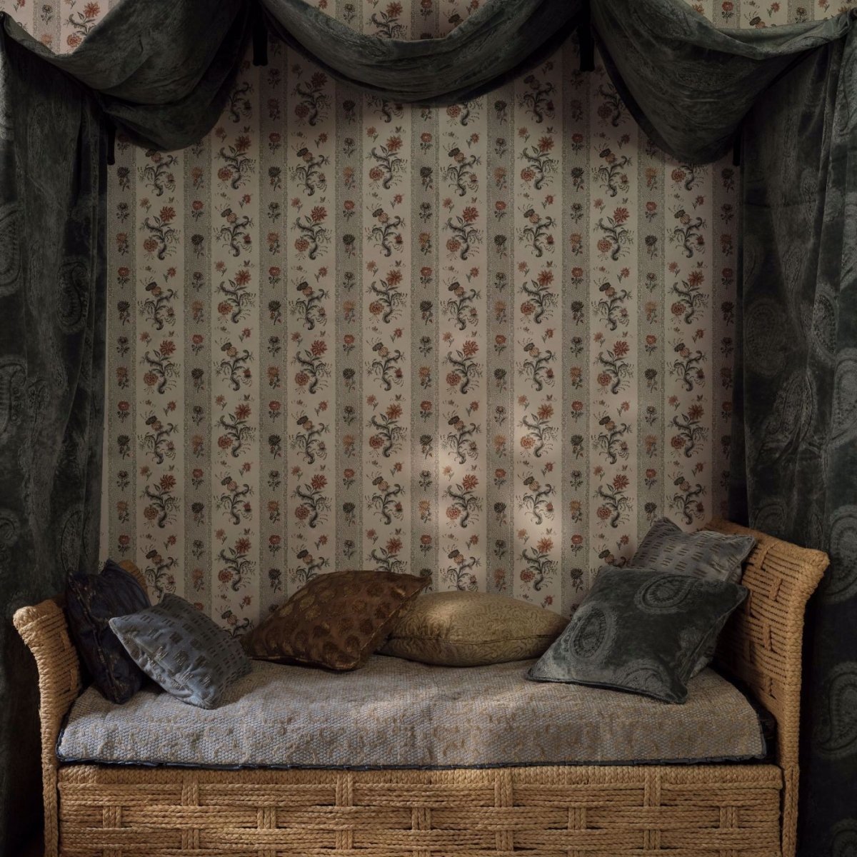 Zoffany Papaver Stripe Behang 313114 - LAB COLOUR THE WORLD