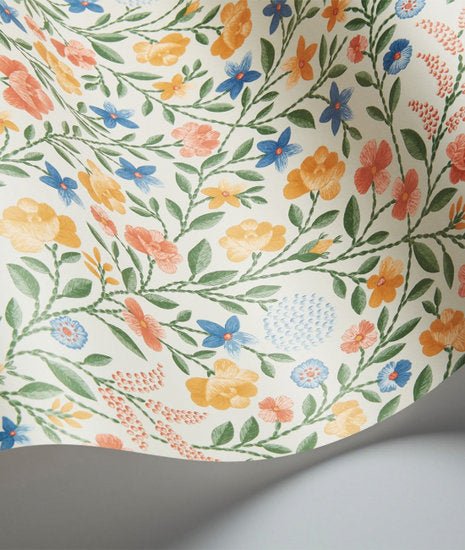 Cole & Son Historic Royal Palaces – Great Masters Court Embroidery behang 118/13029 - LAB COLOUR THE WORLD